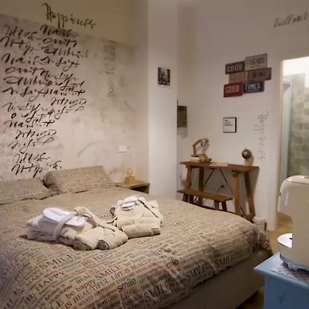 Bed Art Relaxing Suite - Appartamento Con Sauna Happiness Suite Gallery ซัน เบเนเดตโต เดล ตรอนโต ภายนอก รูปภาพ